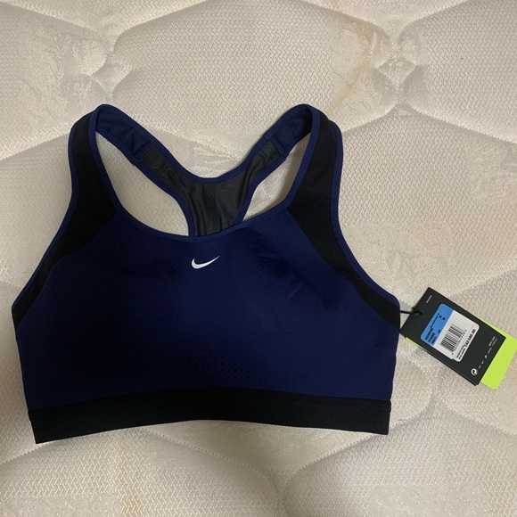 Nike Motion Adapt Sports Bra - Picture 3 of 6